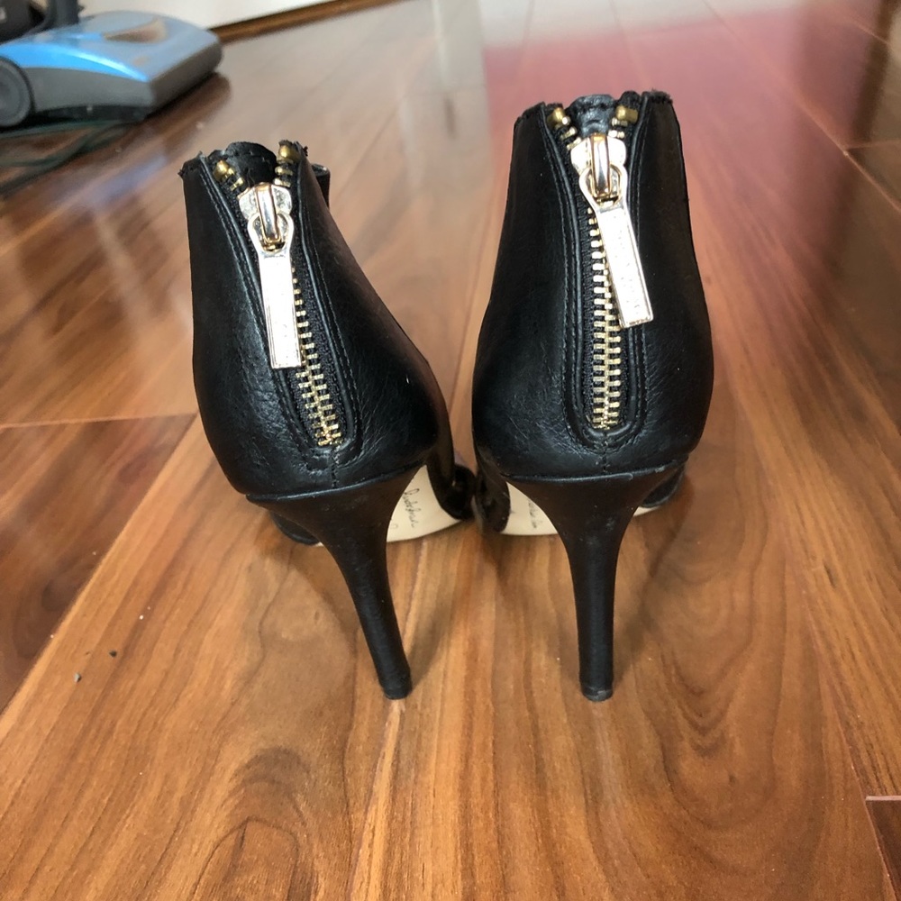 Black heels - Picture 5 of 5